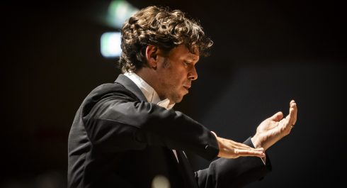 Direttore: Ryan McAdams, pianoforte: Mikhail Pletnëv