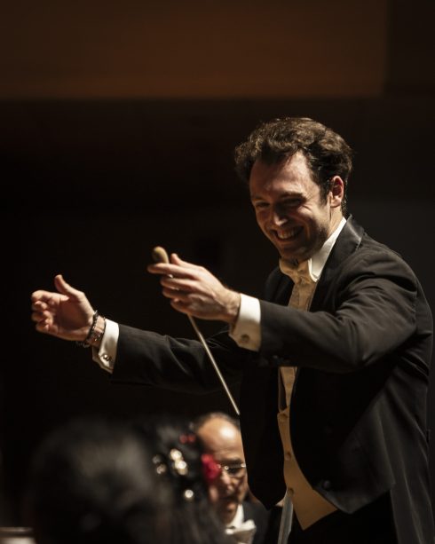 Atmosfera di Natale al Teatro Dal Verme per il tradizionale concerto di Natale viennese diretto da Alessandro Bonato e la tappa domenicale dei Piccoli Pomeriggi Musicali