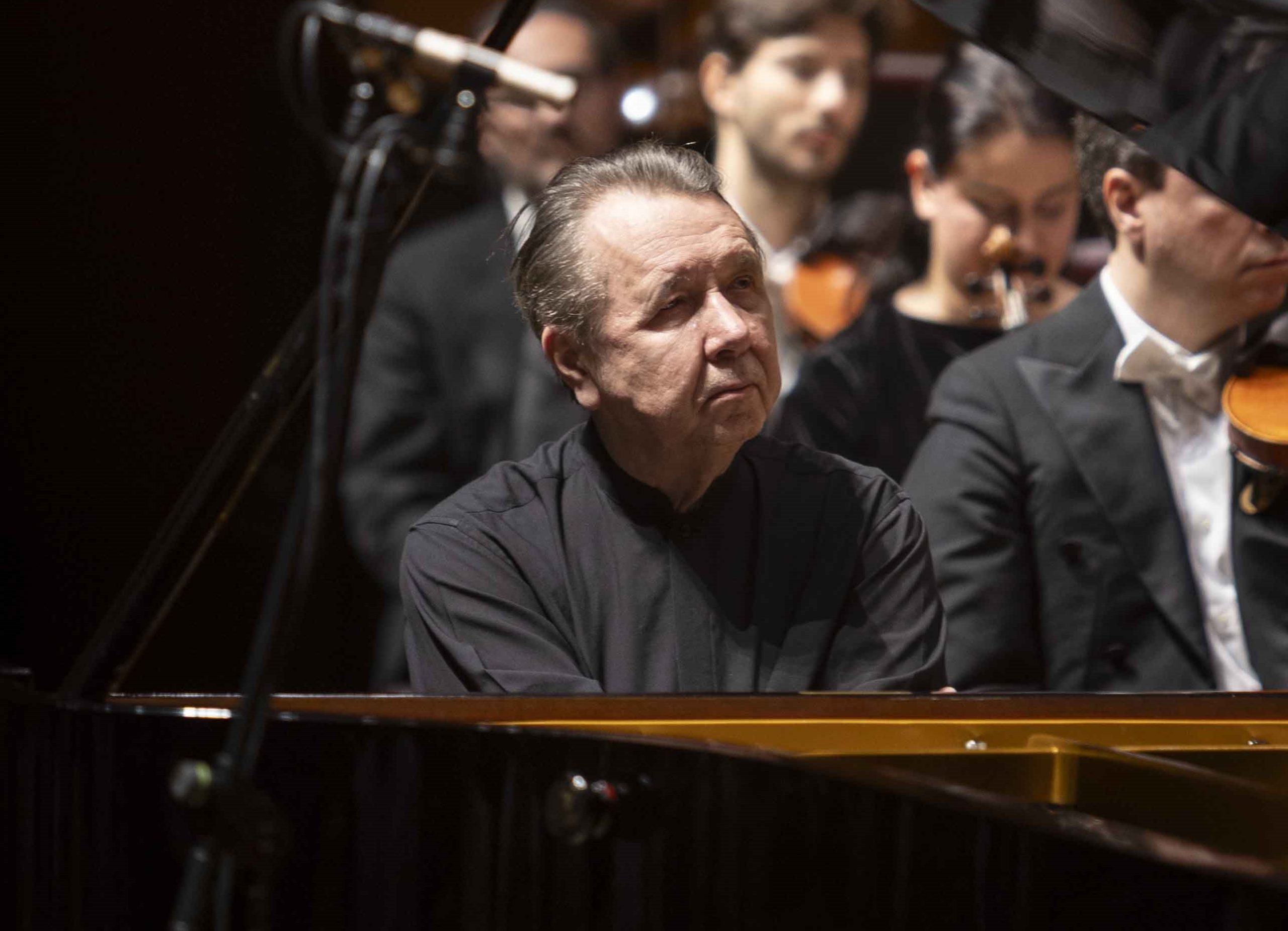 Direttore: Ryan McAdams, pianoforte: Mikhail Pletnëv